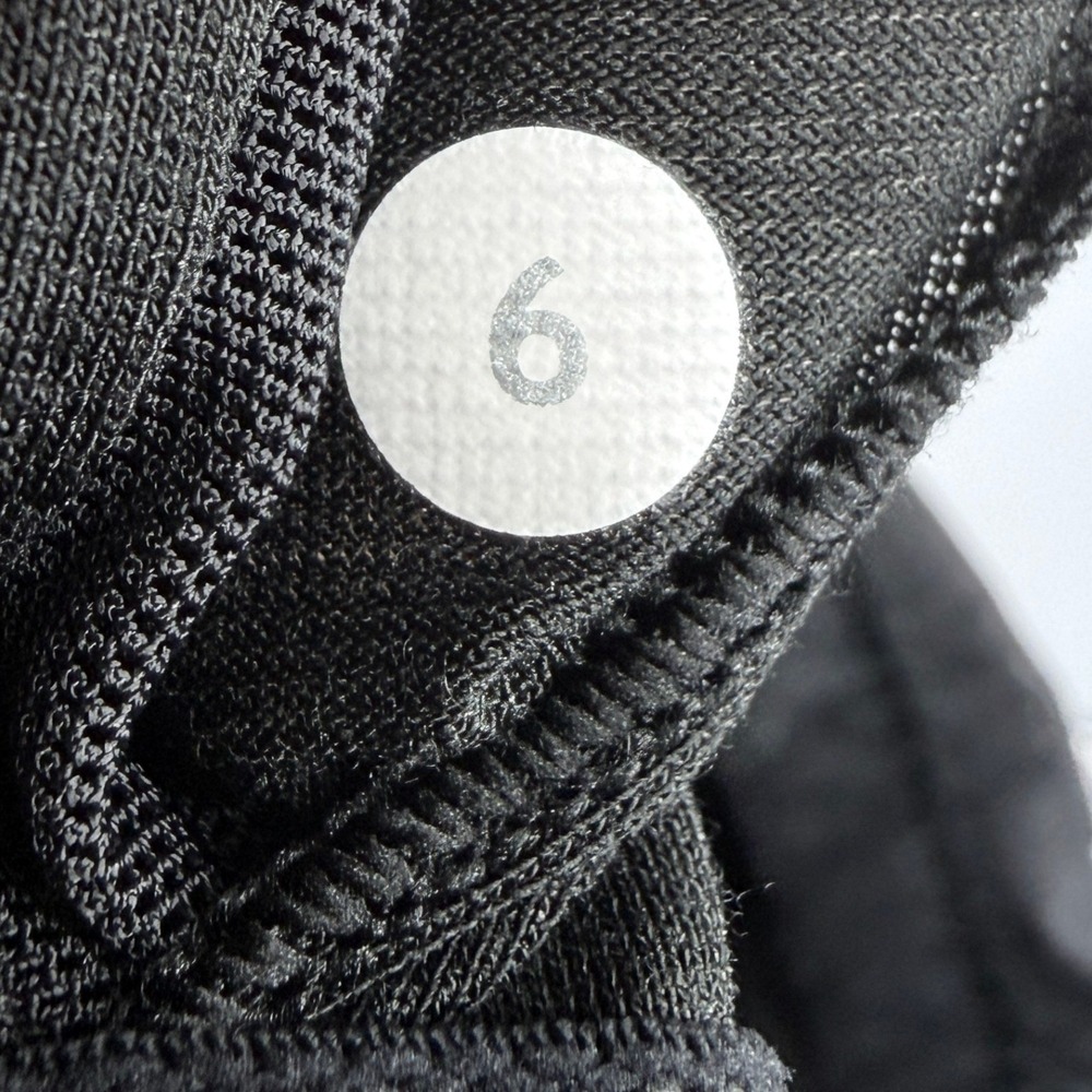 Lululemon Athletic Tank Top Size 6 Mesh Racerback Built In Bra Workout Yoga - Picture 6 of 7